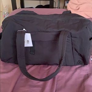 on my level bolsa lululemon review